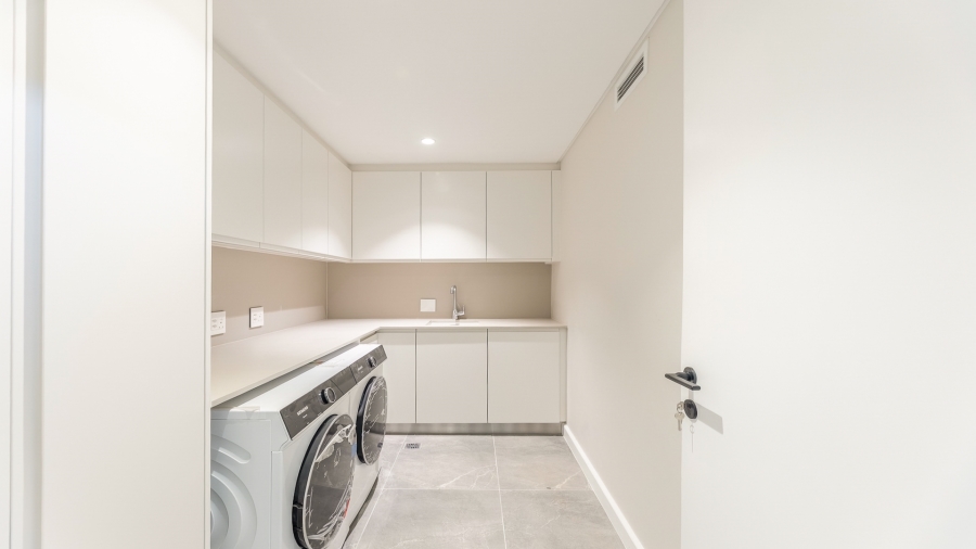 4 Bedroom Property for Sale in Camps Bay Western Cape